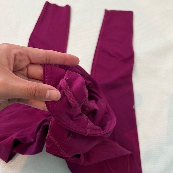 Lululemon Fast and Free High-Rise Tight 25" in Magenta Purple - Picture 6 of 9
